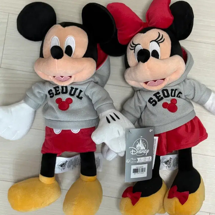 [BUNJANG] Disney Mickey Mouse &amp; Minnie Mouse Seoul Edition Set Plush Dolls / 디즈니 미키마우스 미니마우스 인형 서울 에디션set