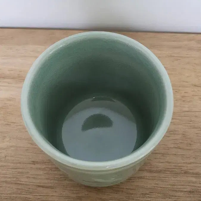 [BUNJANG] Doam Ji Soon-tak Celadon Scholar Cup with Cloud and Crane Motif / 도암 지순탁선생 운학문 청자잔