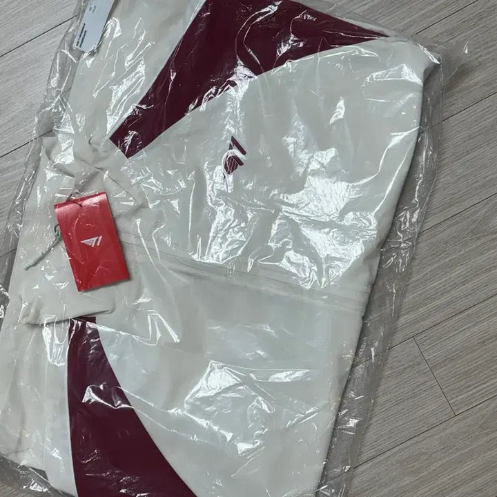 [BUNJANG] T1 Membership Windbreaker Red M / T1 티원 멤버십 바람막이 레드 m (포카x)
