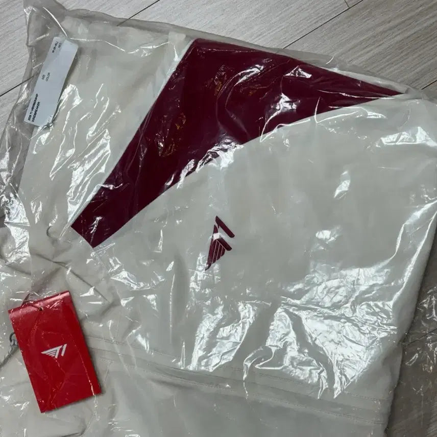 [BUNJANG] T1 Membership Windbreaker Red M / T1 티원 멤버십 바람막이 레드 m (포카x)