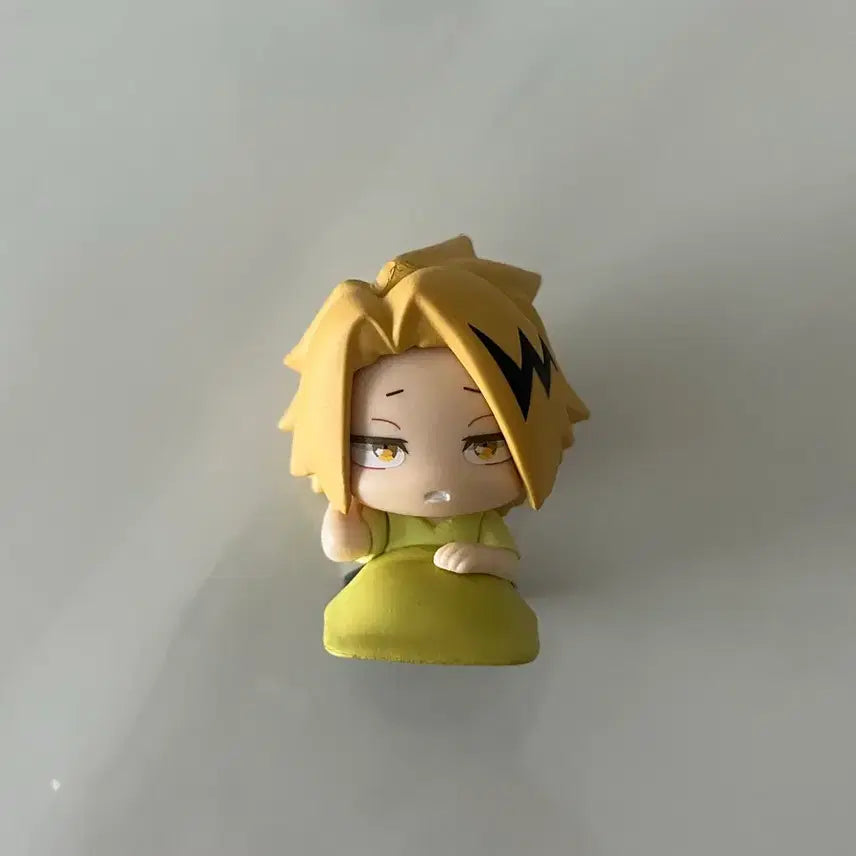 [BUNJANG] My Hero Academia Denki Kaminari Gacha Figure / 나의 히어로 아카데미아 카미나리 덴키 가챠 피규어