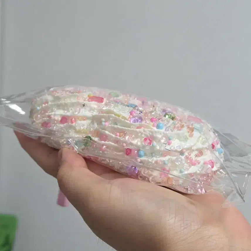 [BUNJANG] Oyama Nana Peanut Shape Charm / 오야마나나 땅콩