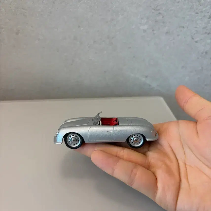 [BUNJANG] Porsche 356 No.1 Roadster 1948 Diecast Model 1:43 by THAVIS / 포르쉐 356 No.1 로드스터 1948 다이캐스트 1:43 THAVIS