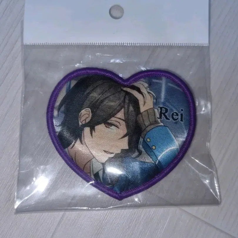 [BUNJANG] Ensemble Stars Rei Sakuma Heart Cushion Pin Button / 앙상블 스타즈 사쿠마 레이 하트 쿠션 핀버튼