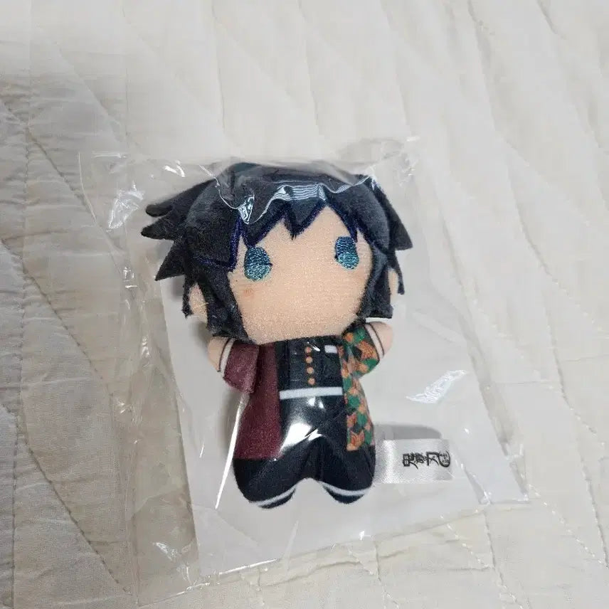 [BUNJANG] Demon Slayer Giyu Tomioka Mini Figure / 귀멸의 칼날 유라후와 미니 기유