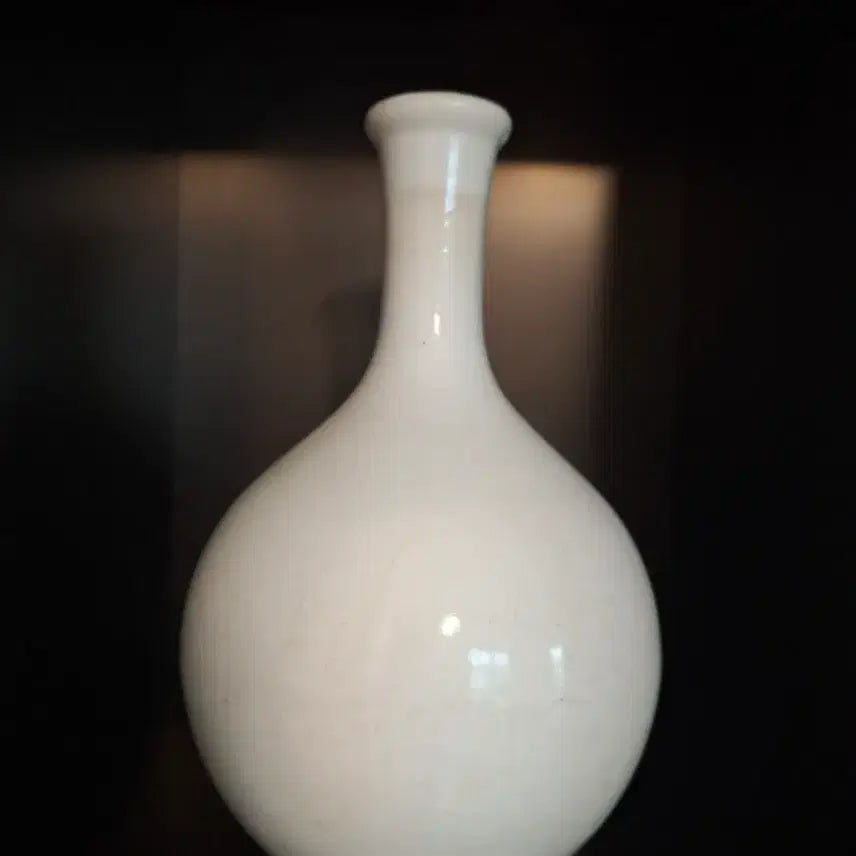 [BUNJANG] Joseon White Porcelain Vase / 조선 백자주병
