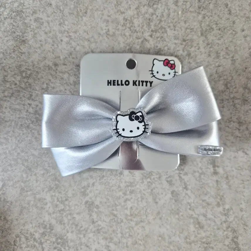 [BUNJANG] Hello Kitty Sterling Silver Ribbon Hairpin / 헬로키티 실버 리본 헤어핀(정품/새상품)