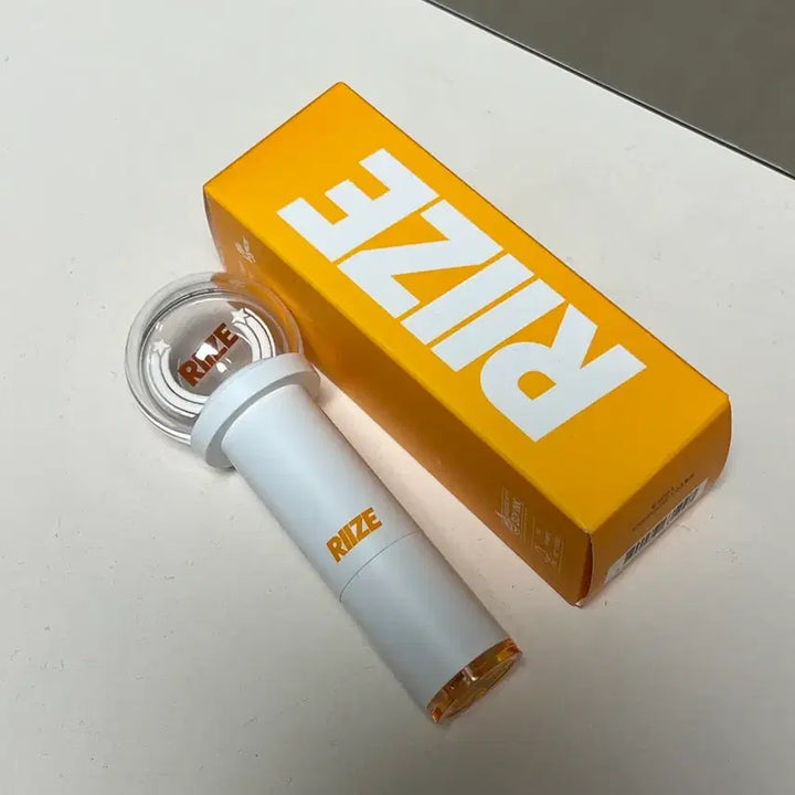 [BUNJANG] RIIZE Sealed Support Stick Lip Balm / (미개봉) 라이즈 응원봉 립밤
