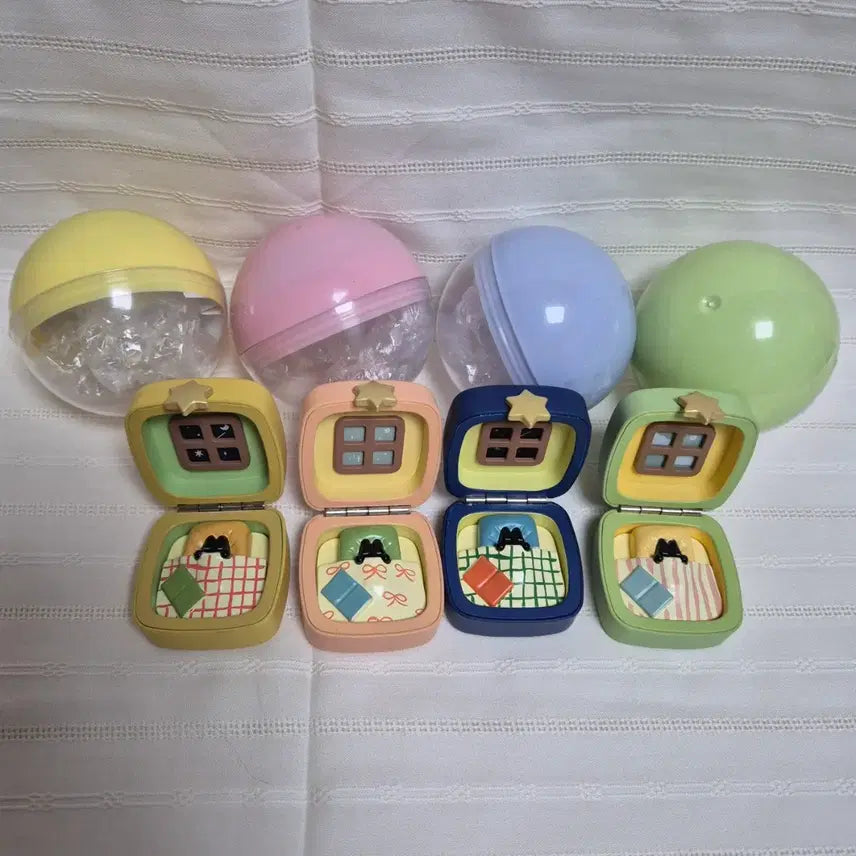 [BUNJANG] Thumb Cat Gacha 4-Type Set / THUMB CAT 썸캣 가챠 4종 세트