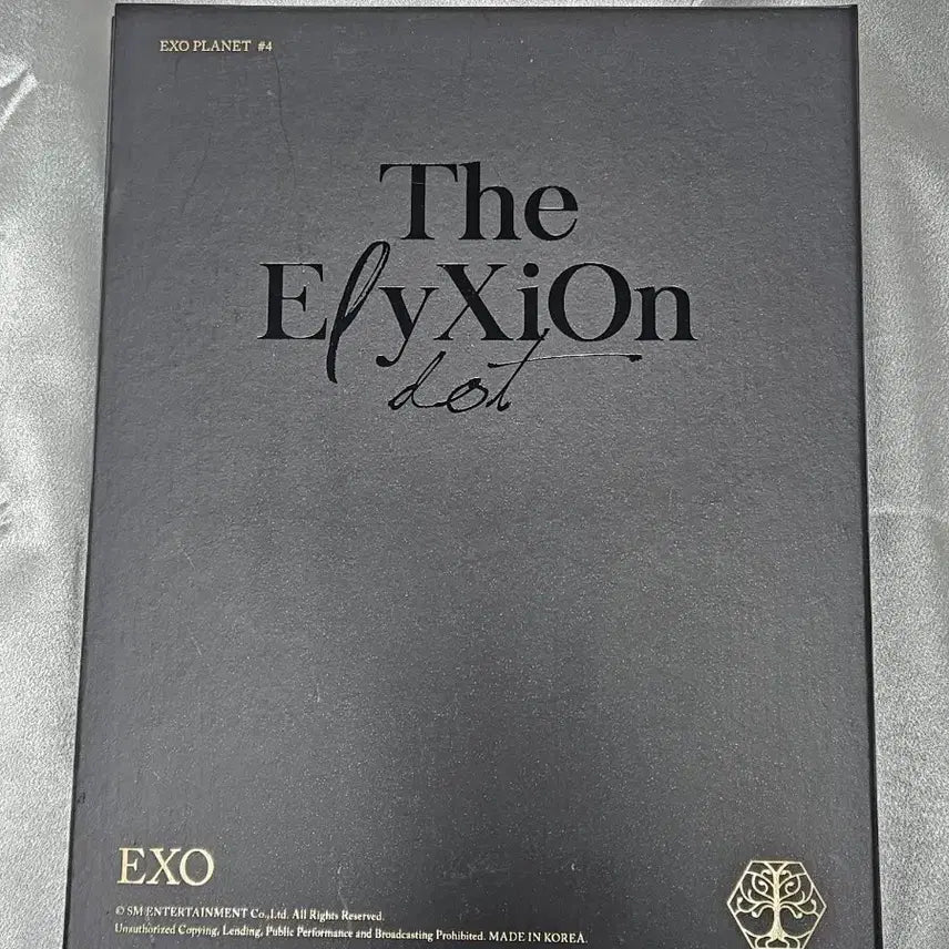 [BUNJANG] EXO The ElyXiOn dot Concert Photobook (Album Photocard Not Included) / 엑소 콘서트 엘리시온닷 EXO PLANET 