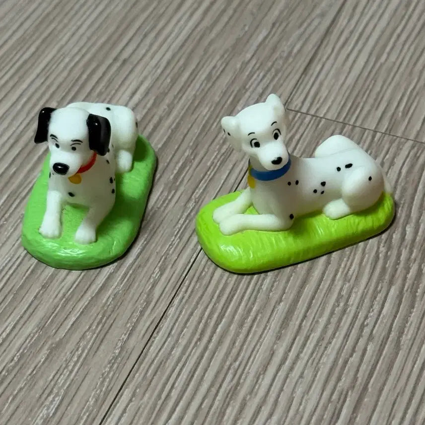 [BUNJANG] Disney 101 Dalmatians Classic Figurines Set of 2 / 디즈니 101마리 달마시안 강아지 고전 피규어 2종 일괄 판매
