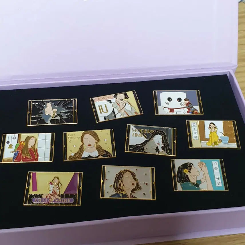 [BUNJANG] IU Lee Ji-eun 10th Anniversary Concert "dlwlrma" Goods Badge Set / 아이유 이지금콘서트 10주년 굿즈 뱃지 dlwlrma