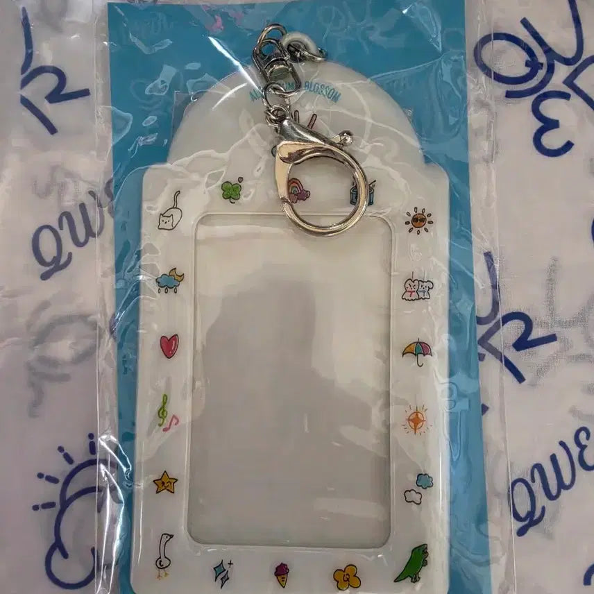 [BUNJANG] QWER Photocard Keychain Set / QWER 포토카드 키링세트