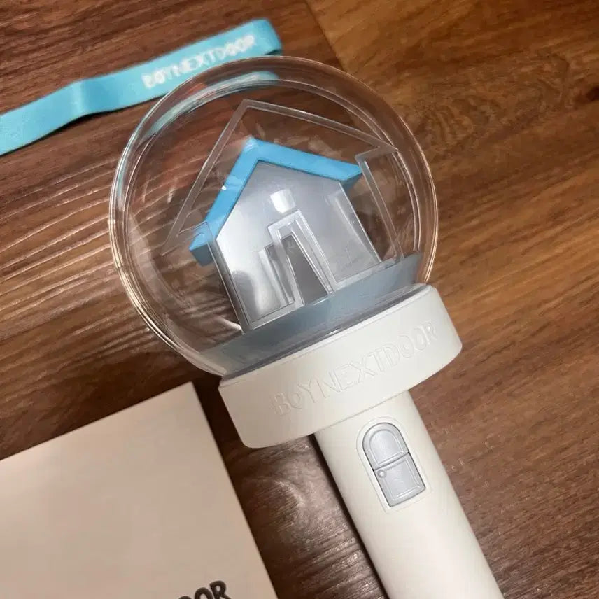 [BUNJANG] BOYNEXTDOOR Official Light Stick / 보이넥스트도어 응원봉