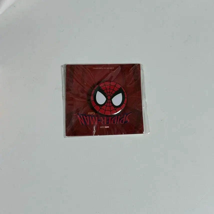 [BUNJANG] Spiderman Pin Badge / 스파이더맨 핀 뱃지