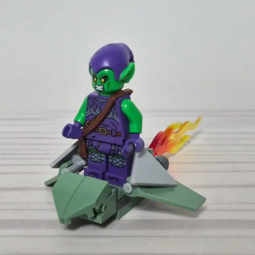 [BUNJANG] LEGO Marvel Green Goblin Minifigure 76178 Daily Bugle / 레고 마블 그린 고블린 미니피규어 76178 데일리뷰글