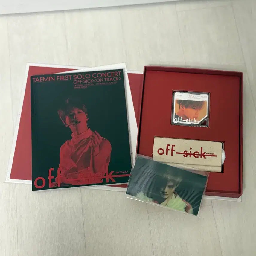 [BUNJANG] SHINee Taemin OFF-SICK Kino Video DVD / 샤이니 태민 오프식 off- sick 키노 비디오 DVD 양도