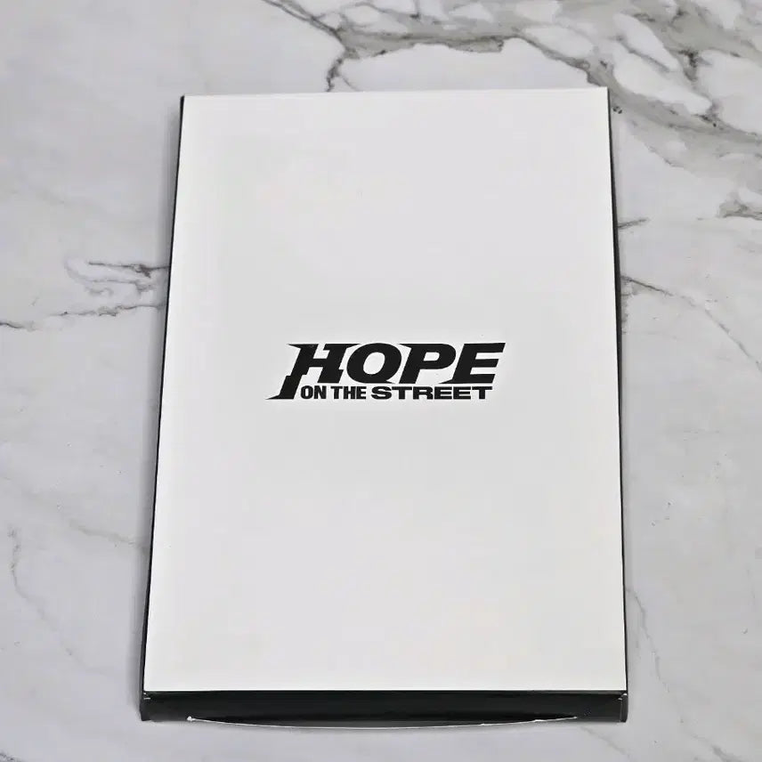 [BUNJANG] J-Hope HOPE ON THE STREET Popup Pouch (Sealed) / 제이홉 홉온스 팝업 파우치 미개봉 원가이하 양도/ j-hope HOPE ON THE STREET