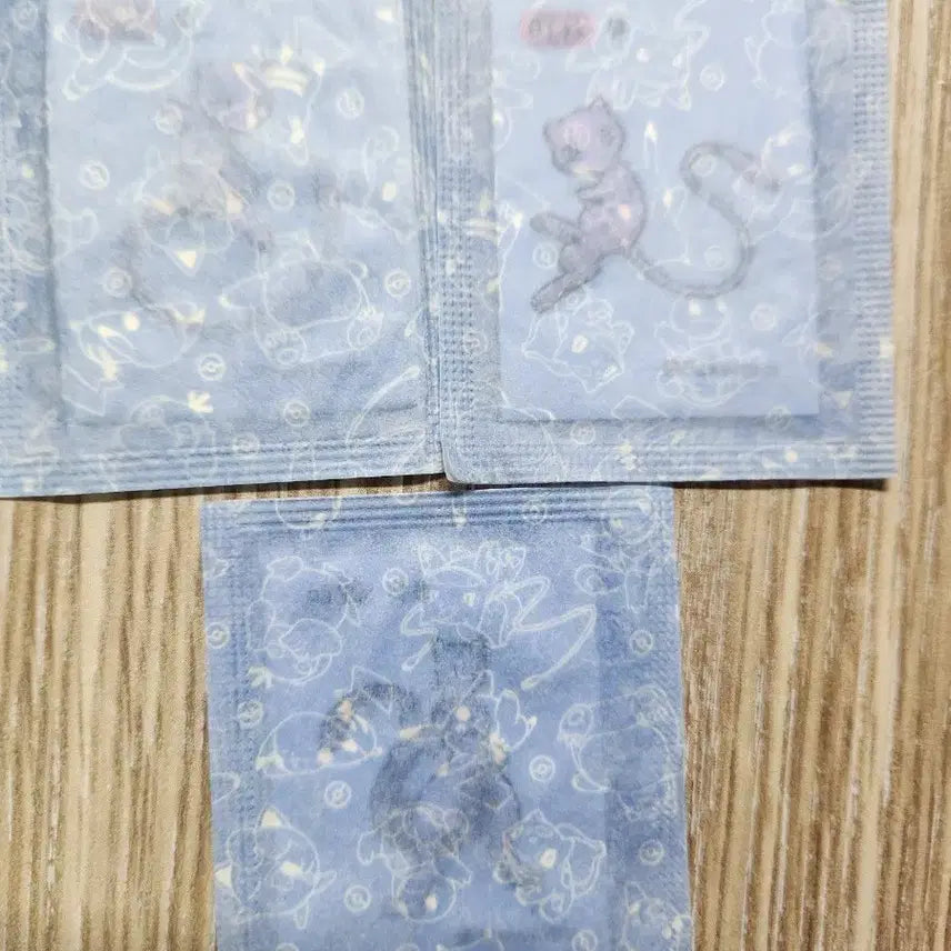 [BUNJANG] Pokemon Scell Muk, Mewtwo Sealed / 포켓몬 띠부씰 뮤,뮤츠 미개봉