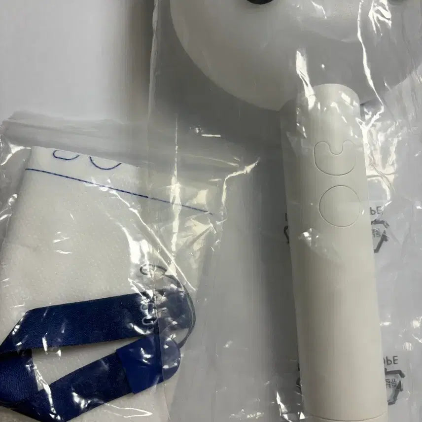 [BUNJANG] NewJeans Binky Bong Official Lightstick (Unused, Full Box) + Photocard / 뉴진스 응원봉 빙키봉 미사용 풀박스 + 포토카드