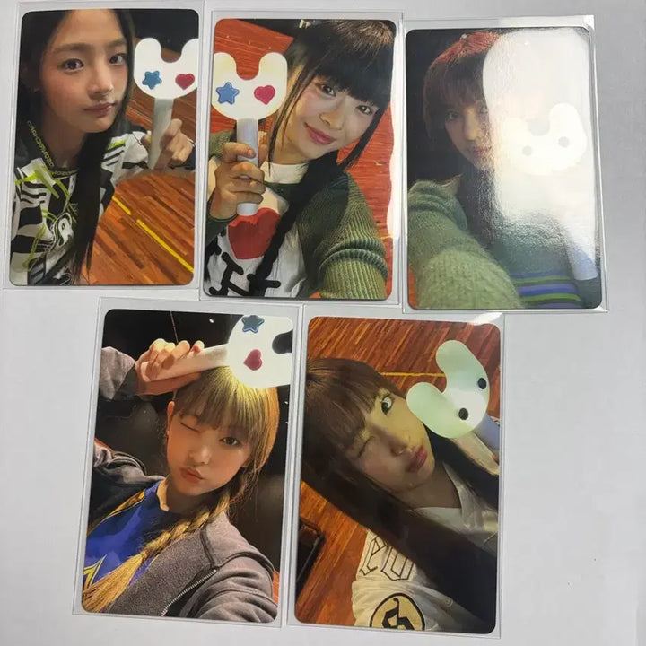 [BUNJANG] NewJeans Binky Bong Official Lightstick (Unused, Full Box) + Photocard / 뉴진스 응원봉 빙키봉 미사용 풀박스 + 포토카드