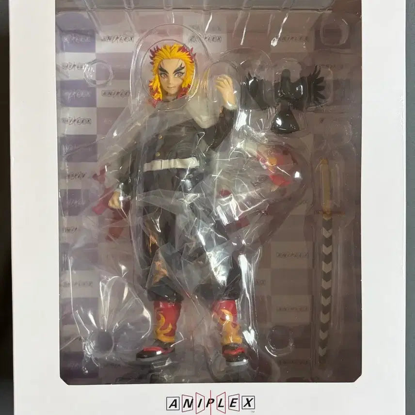 [BUNJANG] Aniplex Kyojuro Rengoku Crow Ver. Sealed Figure / 미개봉) 귀칼 렌고쿠 쿄쥬로 애니플렉스 까마귀 피규어