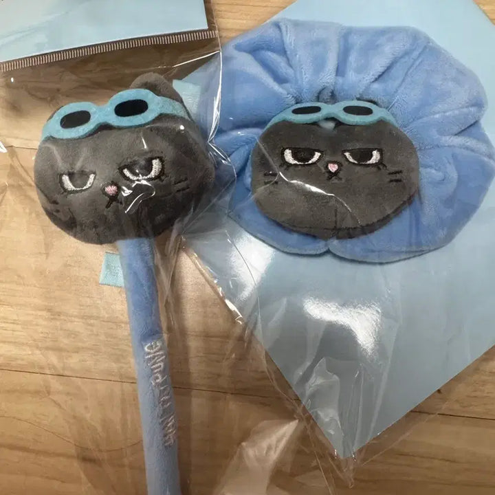 [BUNJANG] Set Pen and Scrunchie / 쁘넥도 한탯풍 볼펜+ 스크런치