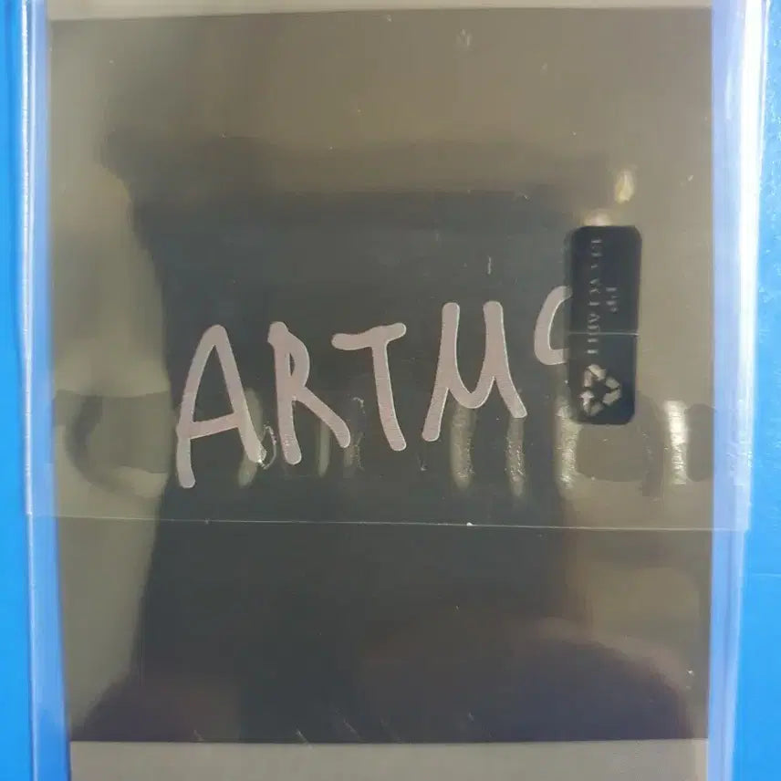 [BUNJANG] ARTMS Kim Lip Studio Photocard / 아르테미스 김립 공방포카