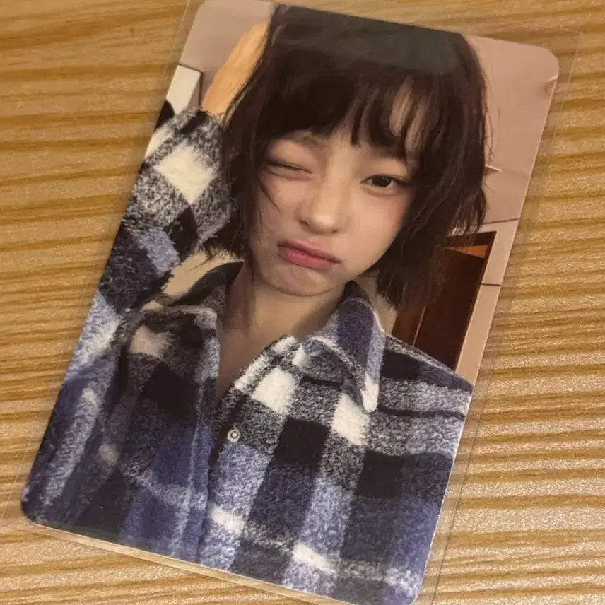 [BUNJANG] NewJeans Hanni Supernatural Photocard / 뉴진스 하니 슈퍼내츄럴 수퍼내추럴 supernatural 포카 포토카드 njz