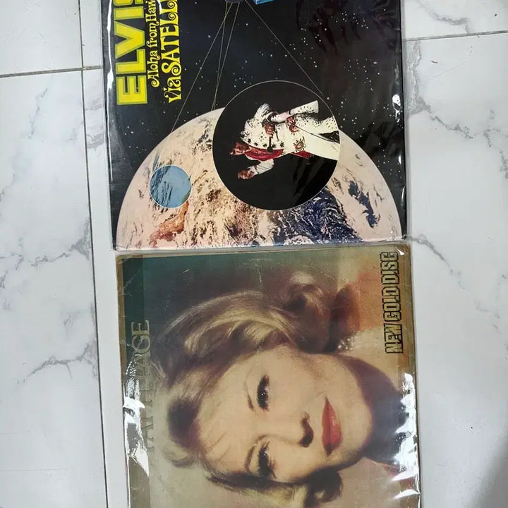 [BUNJANG] Elvis Presley &amp; Patti Page Vintage LP Bundle Set (Display Only) / 휘어진 인테리어 전시용 엘비스 프레슬리 패티 페이지 빈티지 LP 2장 일괄 팝니다