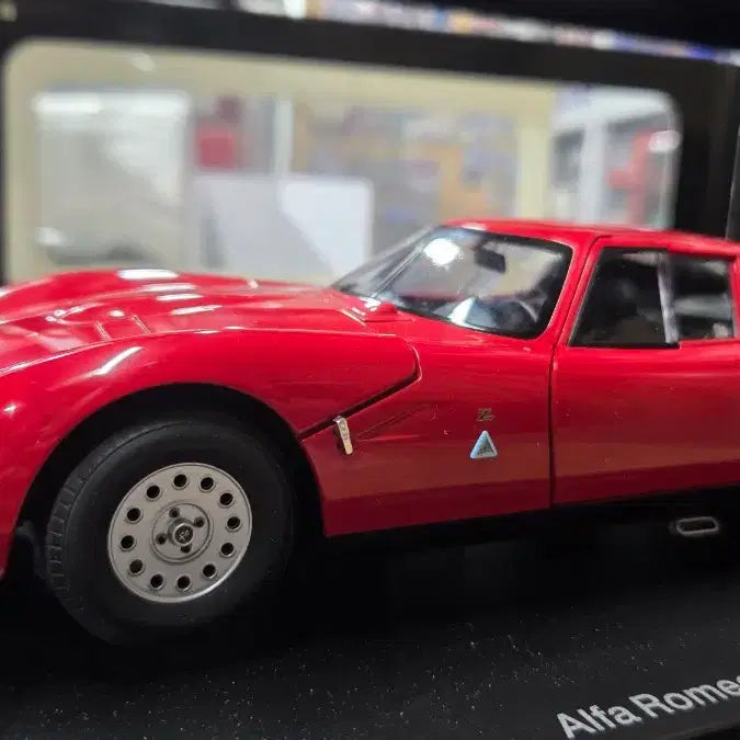 [BUNJANG] Autoart 1:18 Alfa Romeo Giulia TZ2 / 1:18(판매완료)오토아트 알파로메오 줄리아TZ2
