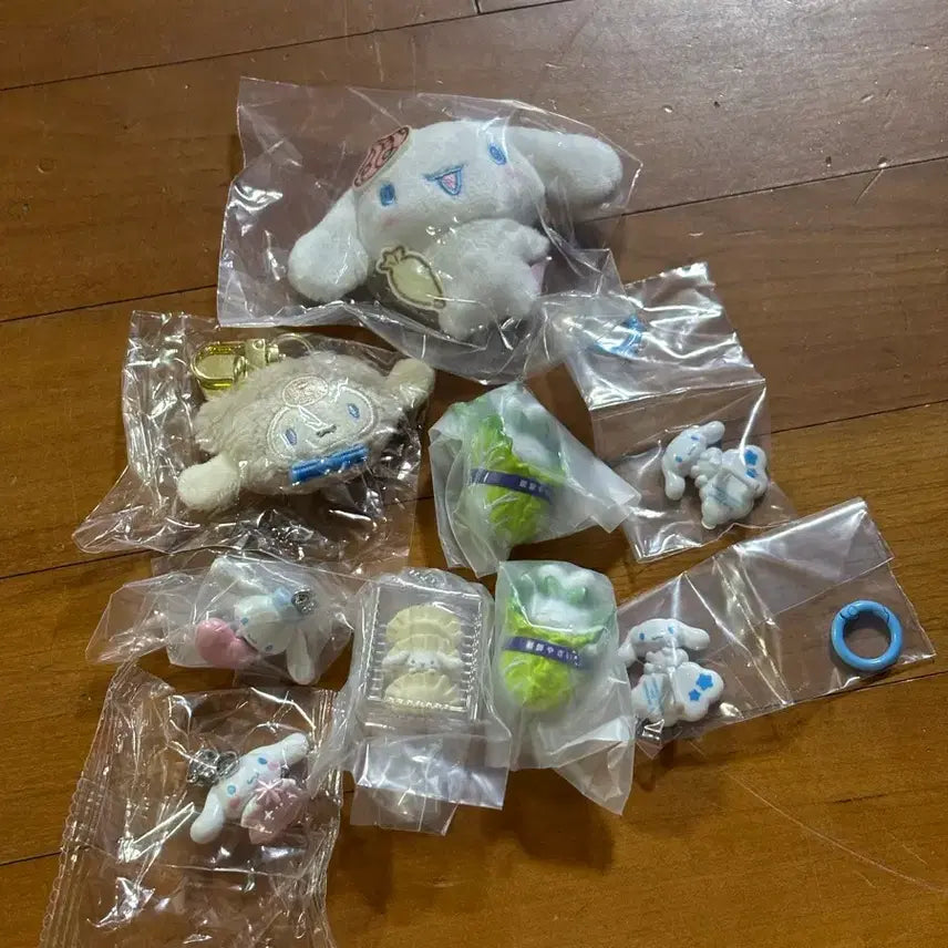 [BUNJANG] Sanrio Cinnamoroll Gacha Keyring / 산리오 시나몬롤 가챠 키링