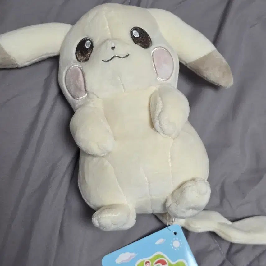 [BUNJANG] Pokemon Pale Pikachu Plush / 포켓몬 창백한 피카츄 누이