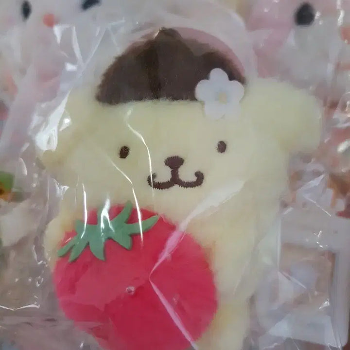 [BUNJANG] Sanrio Pompompurin Strawberry Ichigo Mascot Plush / 폼폼푸린 무뉴구루미 딸기 이치고 마스코트 인형 (산리오)