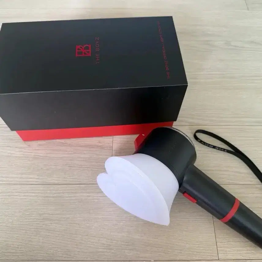 [BUNJANG] The Boyz THE BONG Version 2 Heart Accessory / 더보이즈 더비봉 하트성기 버전 2