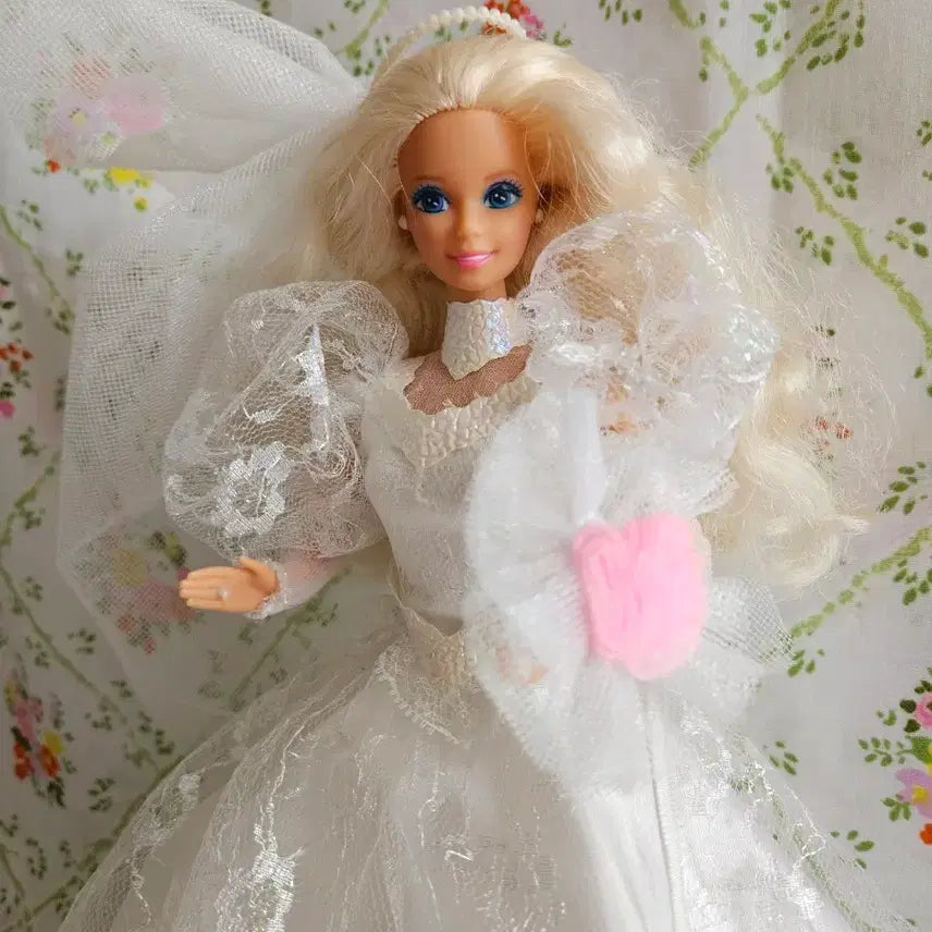 [BUNJANG] Vintage Wedding Barbie Doll / 빈티지 웨딩 바비인형