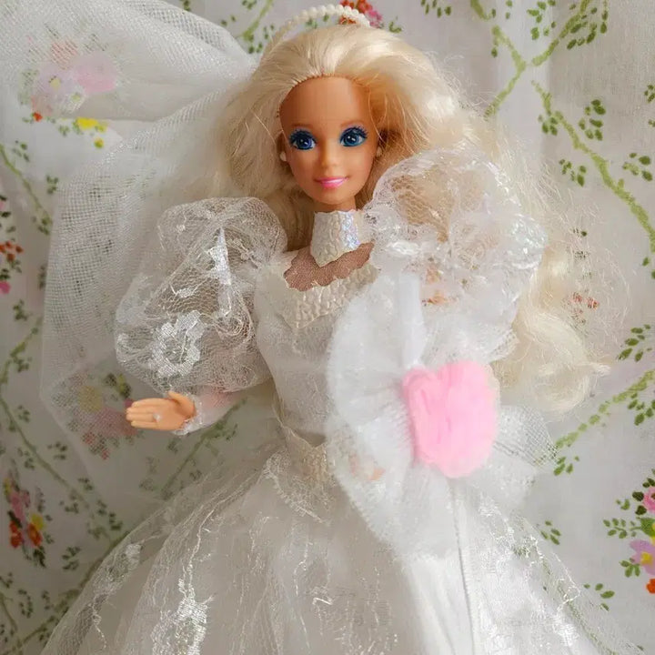 [BUNJANG] Vintage Wedding Barbie Doll / 빈티지 웨딩 바비인형