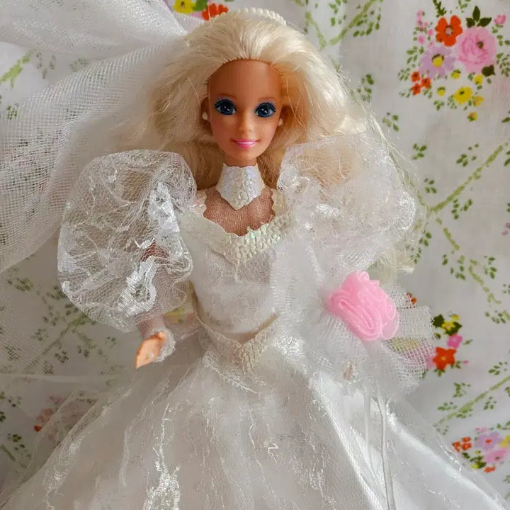 [BUNJANG] Vintage Wedding Barbie Doll / 빈티지 웨딩 바비인형