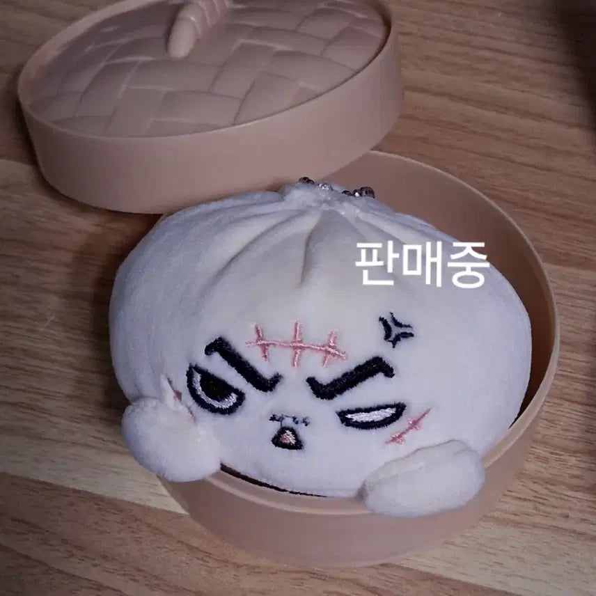 [BUNJANG] Lookism Jjinppang Doll Jo Paecheon Keychain / 외모지상주의 굿즈 찐빵 인형 조패천 키링
