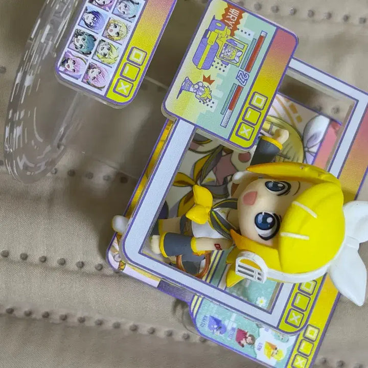 [BUNJANG] Re-ment Hatsune Miku Kagamine Rin Window Figure / 리멘트 하츠네 미쿠 윈도우 피규어 카카미네 린