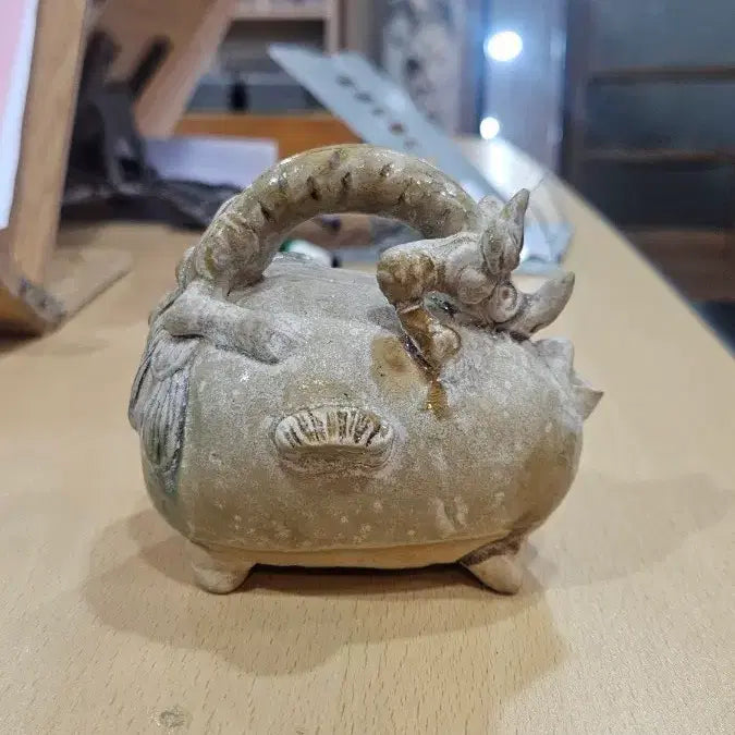 [BUNJANG] Antique Dragon and Pig Inkstone with Missing Leg / 골동품 용저연적