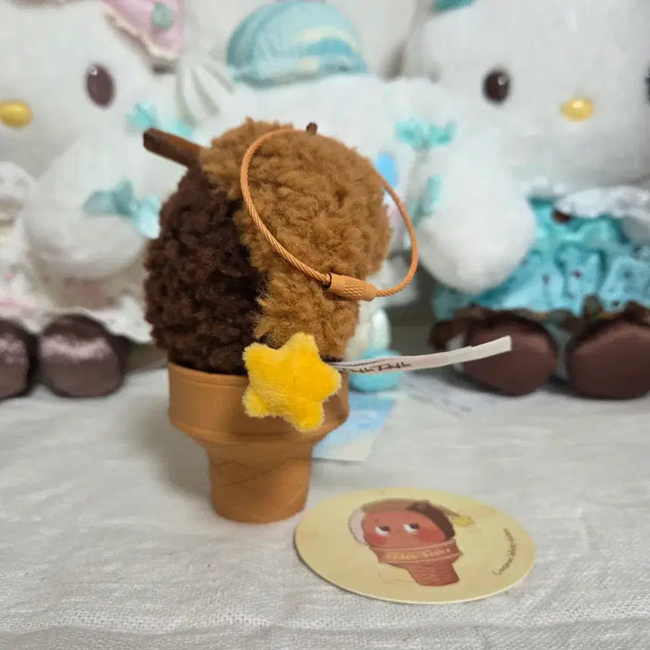 [BUNJANG] POP MART Twinkle Twinkle Moon Gelato Doll Keychain / 팝마트 작은별 트윙클 트윙클 문 젤라또 인형 키링