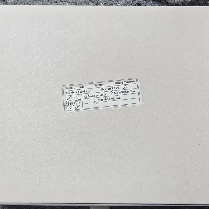 [BUNJANG] Taeyeon 10th Anniversary Concert Blu-ray / 태연 10주년 콘서트 블루레이 팝니다.