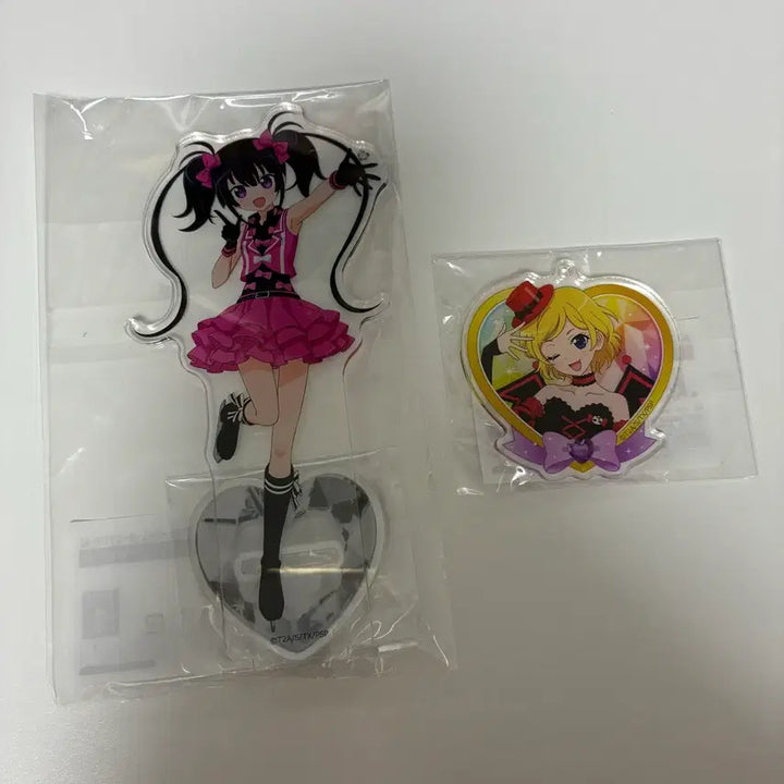[BUNJANG] Pretty Rhythm Kaname Chisato Marukuji Acrylic Stand Aurora Dream Prism Stone / 프리티리듬 크리스 카나메 마루쿠지 아크릴 스탠드 오로라드림 프리즘스톤