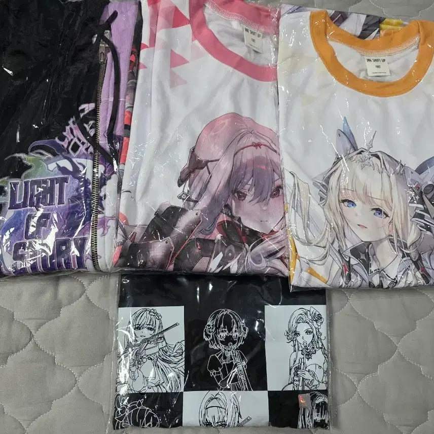 [BUNJANG] Victory Goddess Nikke Jacket + T-shirt Bundle Set (Sealed) / 승리의 여신 니케 자켓 + 티셔츠 미개봉 일괄 팝니다