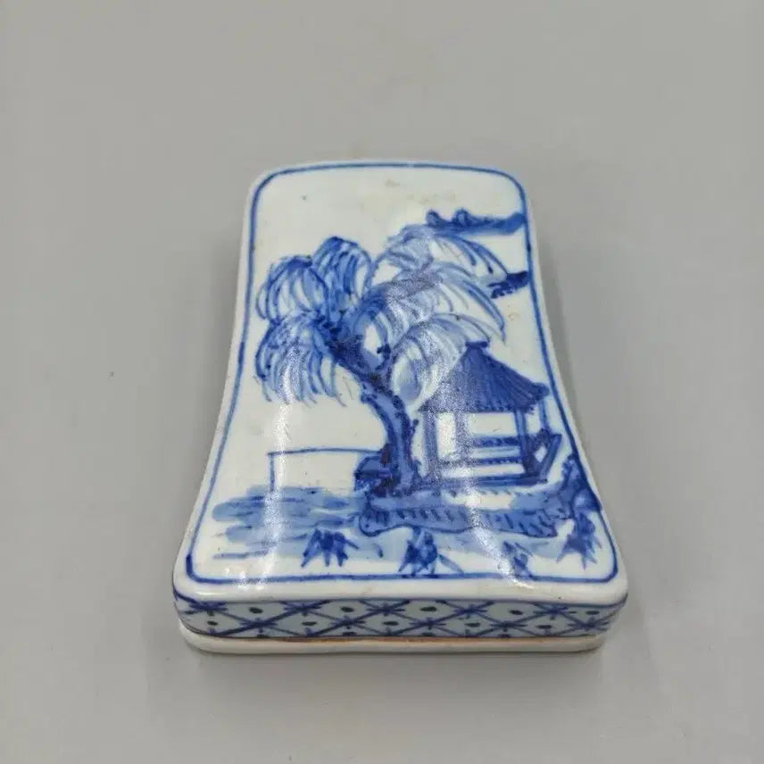 [BUNJANG] Qing Dynasty Folk Kiln Blue and White Landscape Pavilion Ink Stone Box Chinese Antique / 청대 민요 청화 산수누각문 인주합 중국도자기 골동품 고미술품 수집품