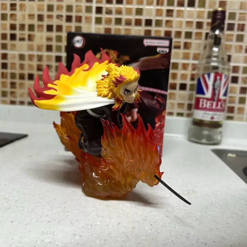 [BUNJANG] Kyojuro Rengoku Flame Effect Figure / 렌코쿠 피규어