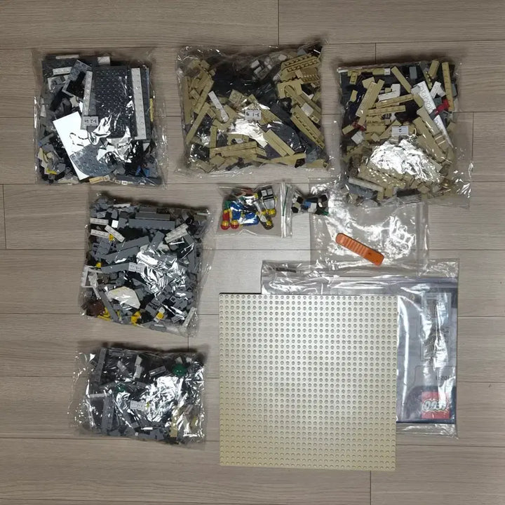 [BUNJANG] LEGO Creator Expert 10211 Grand Emporium (2010) - Complete Set, Original Box / 레고 모듈러 10211 대형 백화점 2010 역순분해 풀박 누락없음