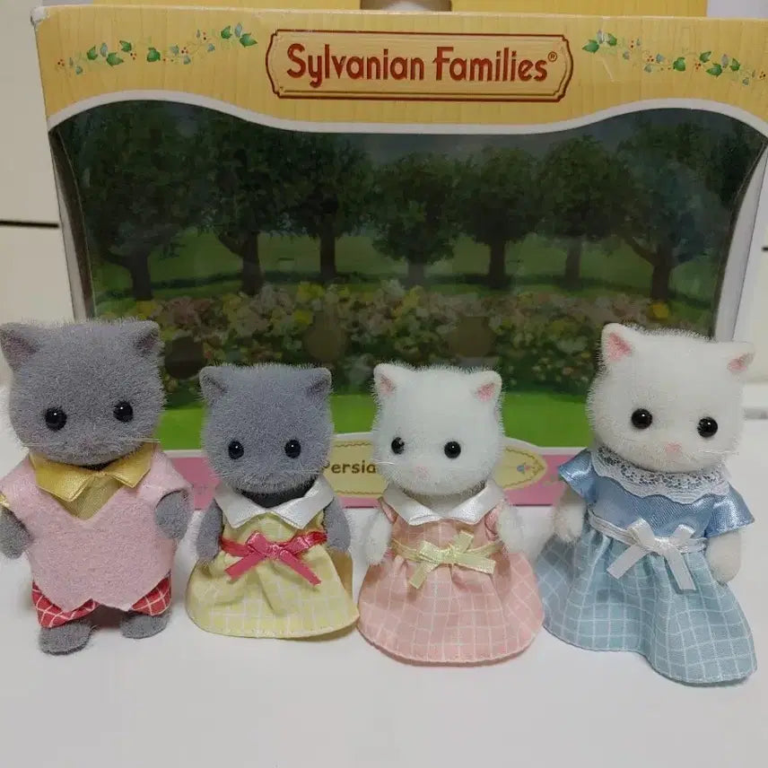 [BUNJANG] Sylvanian Families Persian Cat Family Set / 실바니안 페르시안고양이 가족