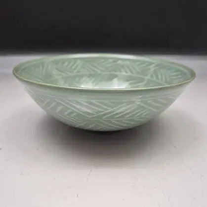 [BUNJANG] Haegang Yu Geun-hyeong Celadon Inlaid Tea Bowl / 상운/쇼운작품 호 - 상감 청자다완/